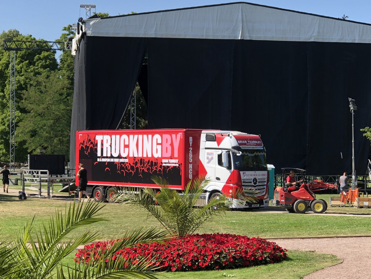 Sir Van Morrison Chooses TRUCKINGBY Again For His 2018 Summer Festival Tour