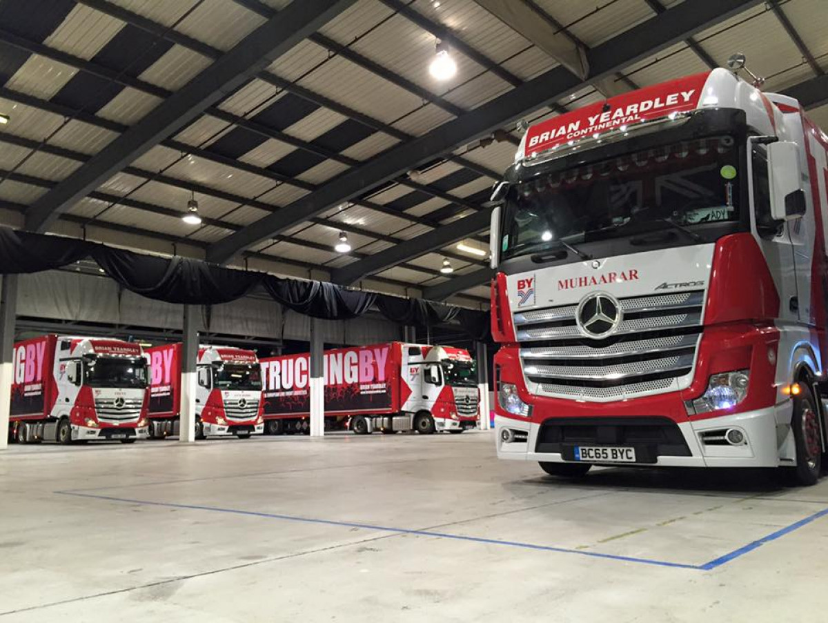 Canadian Rock 'n' Roll Legend Neil Young Chooses TRUCKINGBY For His 2019 European Tour