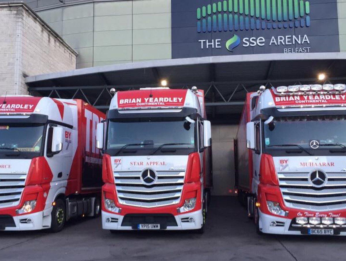 Peter Kay Dance For Life Tour 2016 -truckingby Brian Yeardley Happy To Help Such A Great Cause