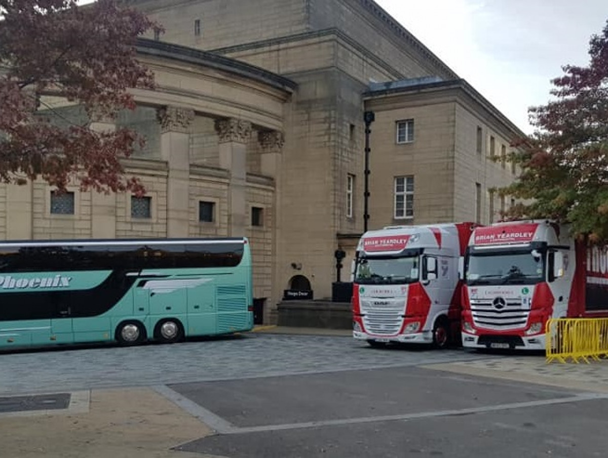 TRUCKINGBY Work With A British Music Icon