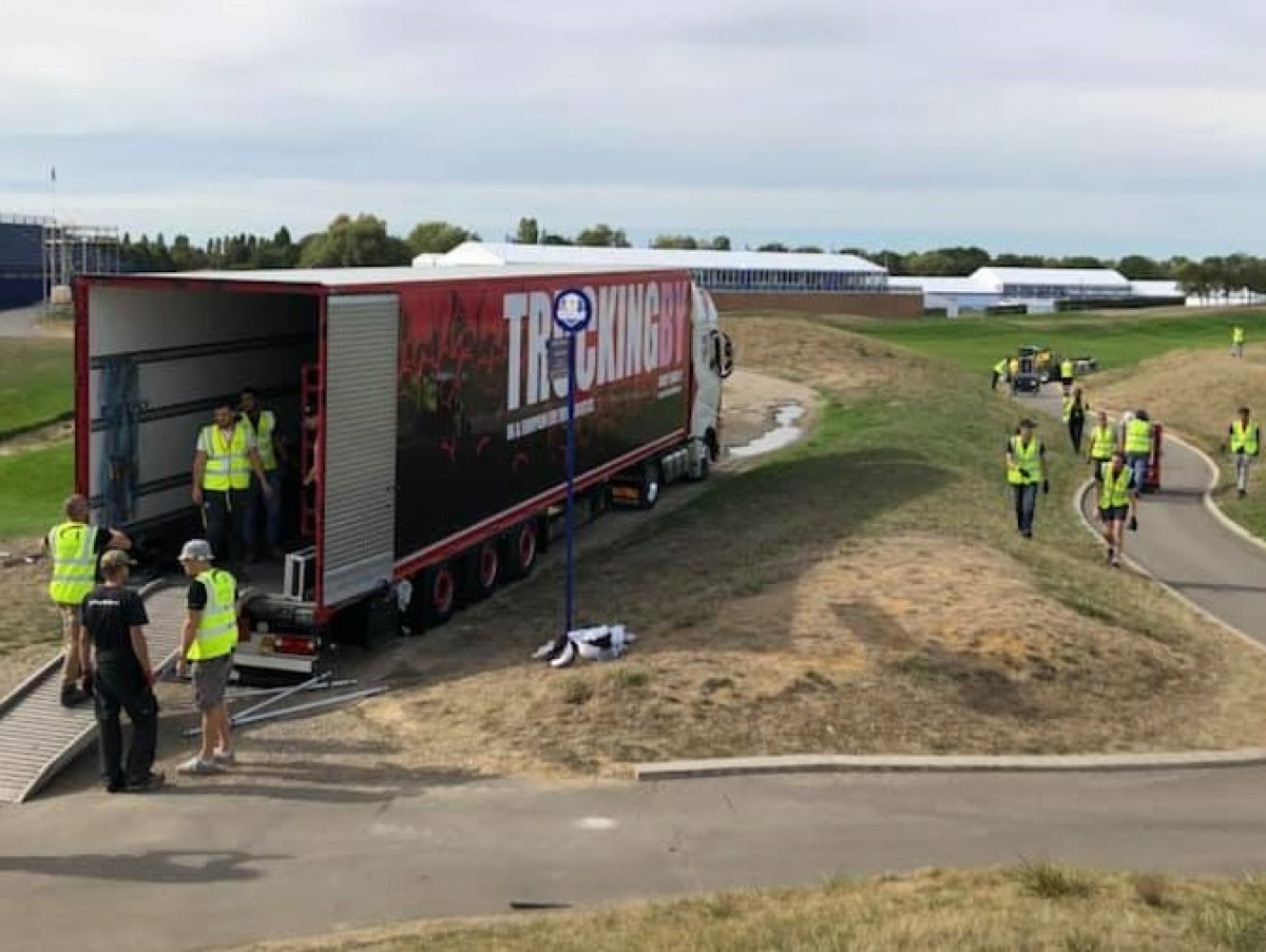 TRUCKINGBY Carry For The Ryder Cup