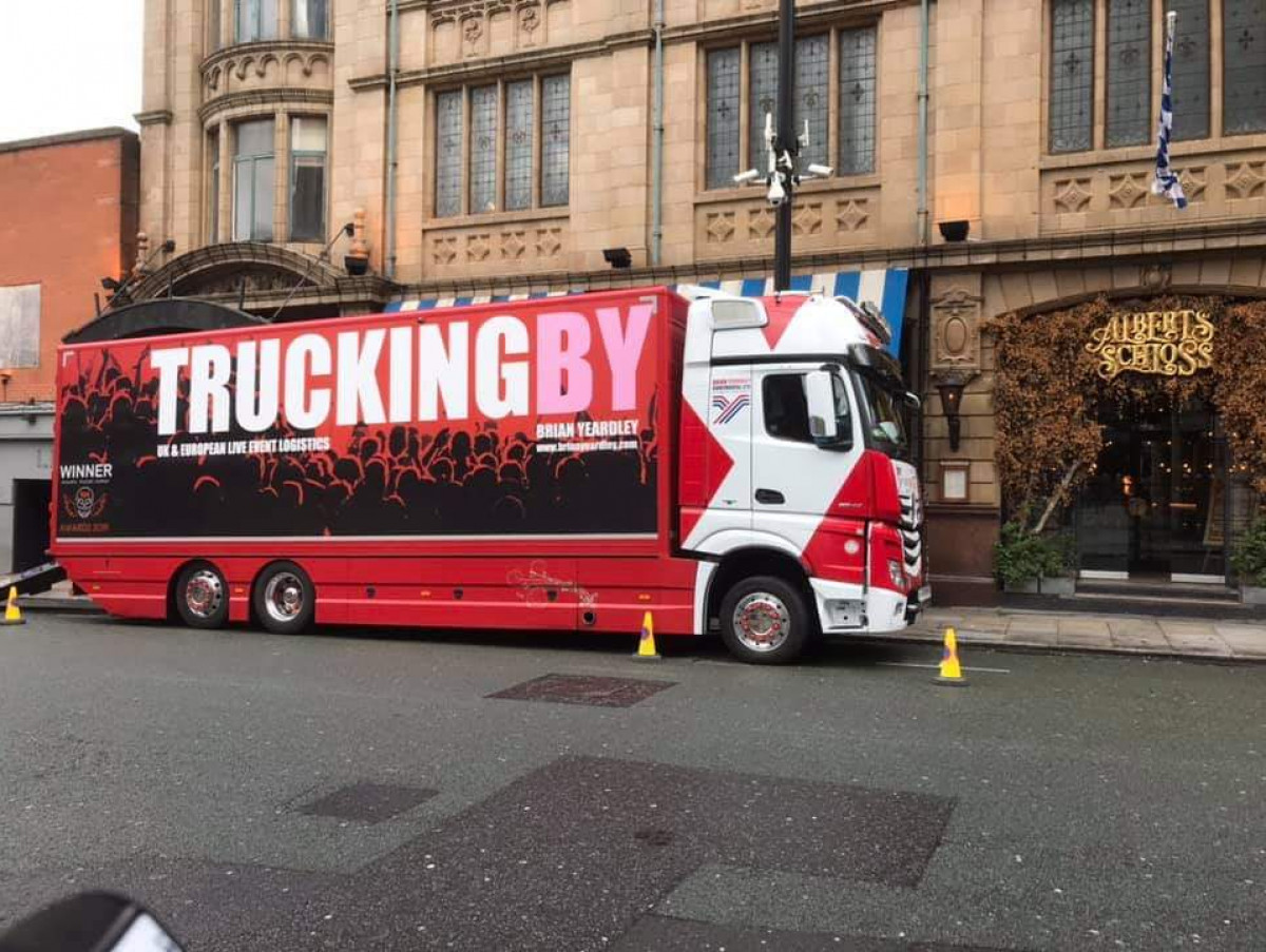 TRUCKINGBY Work With British Music Icon Gary Numan On His 2019 (r)evolution Uk Tour
