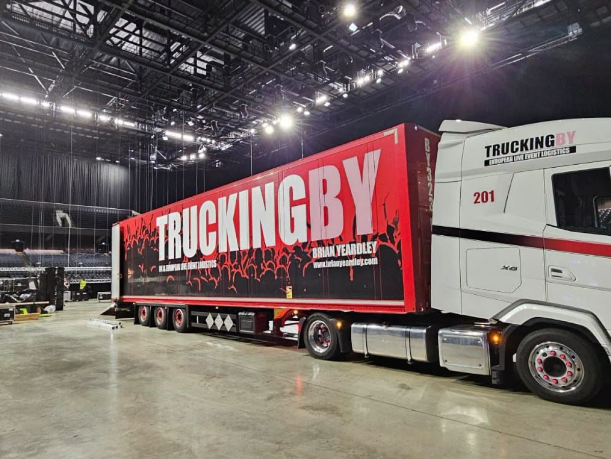 Unloading for a Fashion Show