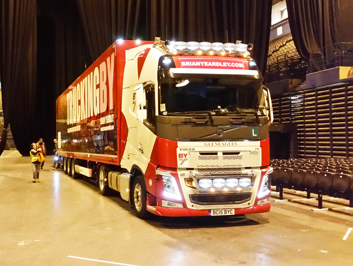 TRUCKINGBY Work With Legacy Dance & Cheer